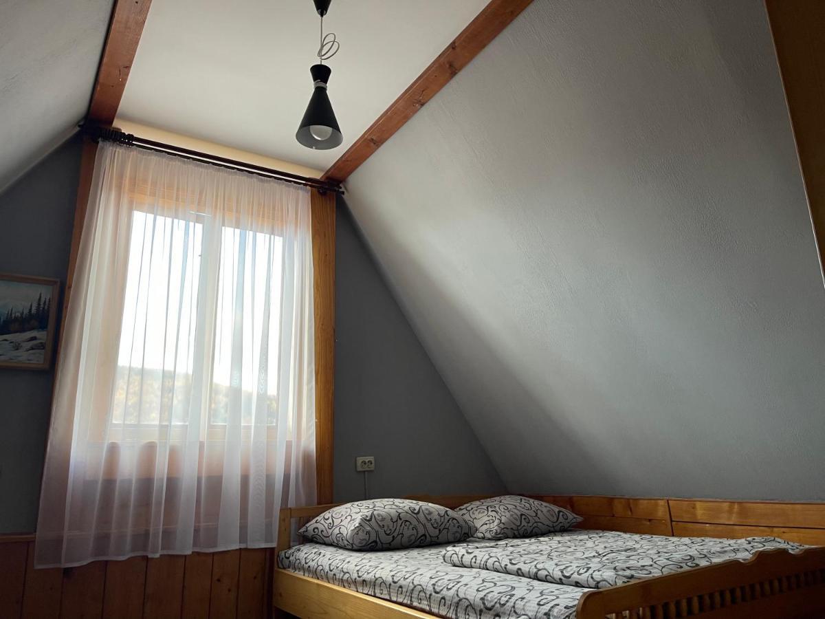 Sadyba Girske Povitria Jaremče Esterno foto